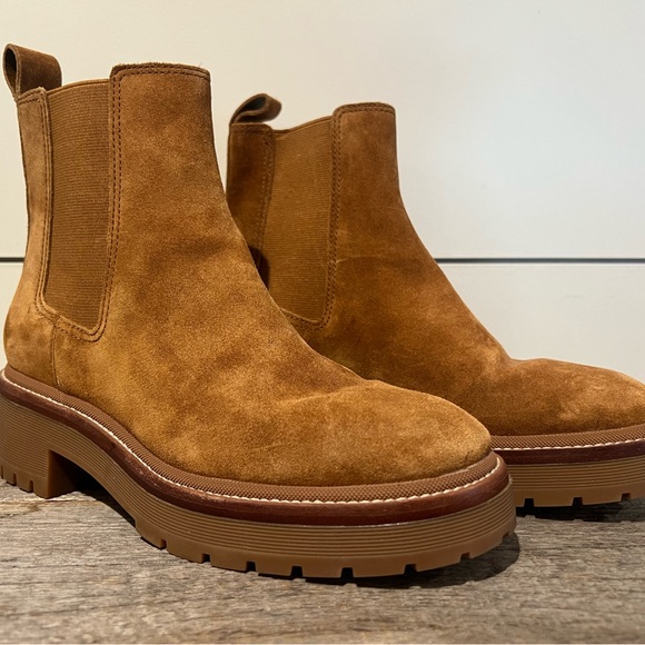 Tory Burch 🔥Chelsea 50mm Lug Bootie In Rhum Leather size 7 - Picture 2 of 9